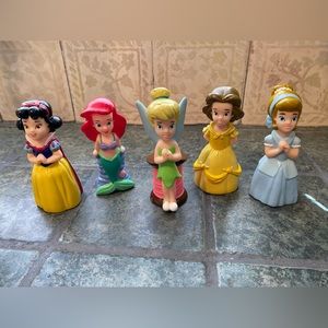 Disney Set of 5 Plastic Bath Toys.